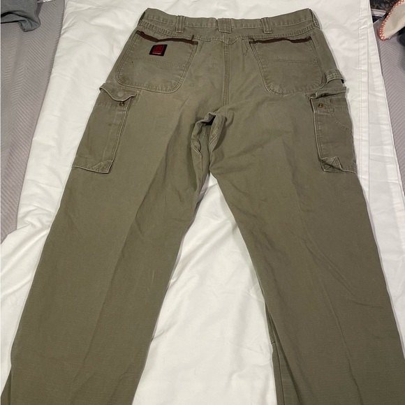 Wrangler Cargo Pants - Picture 2 of 4